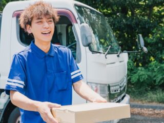 運送業の採用難を解決する!選ばれる会社づくりのための採用サイト改善ポイントとは?